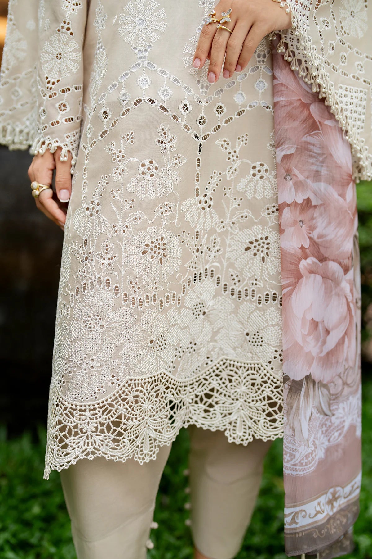 Baroque EMBROIDERED LAWN UF-4265