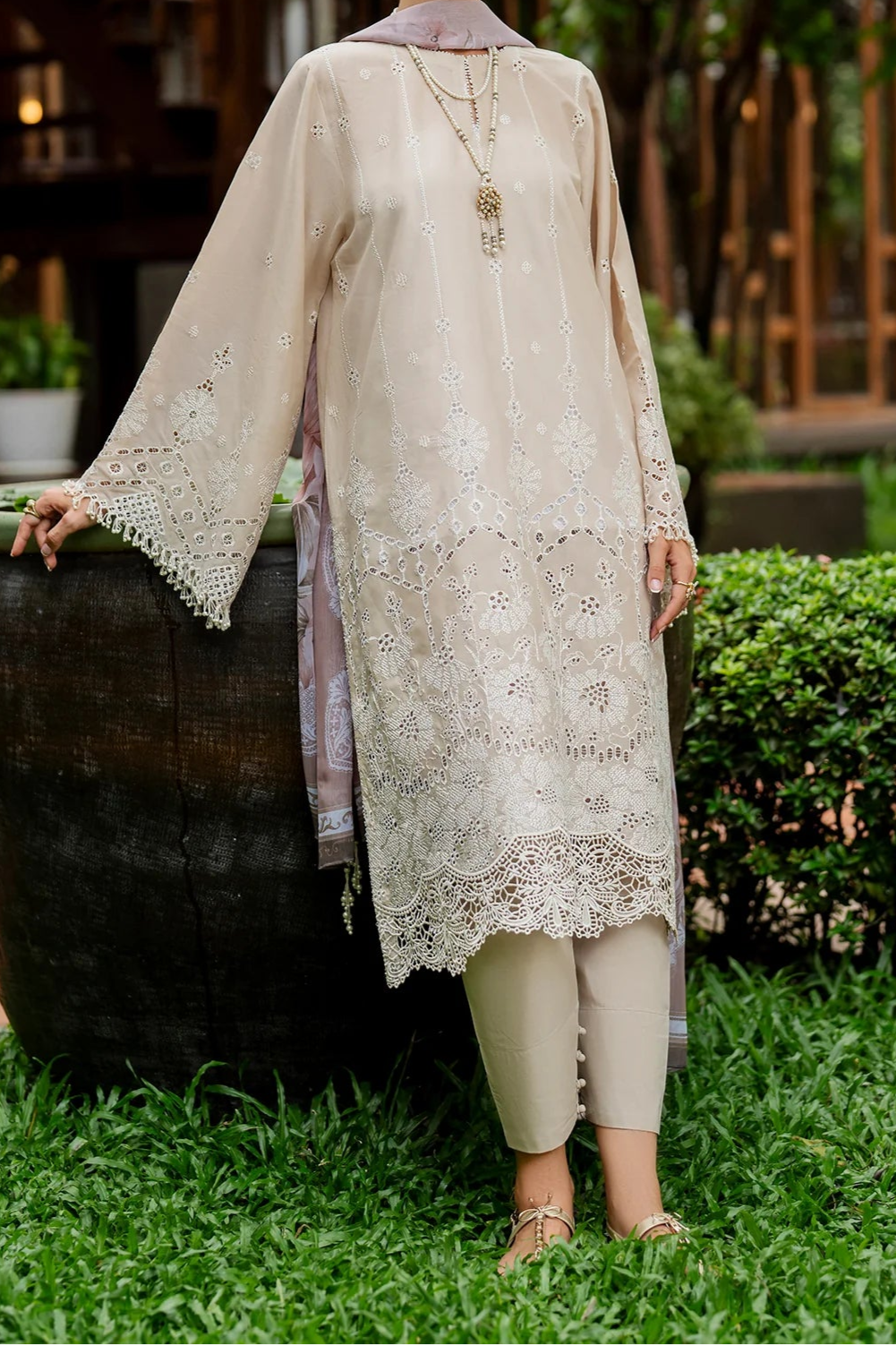 Baroque EMBROIDERED LAWN UF-4265