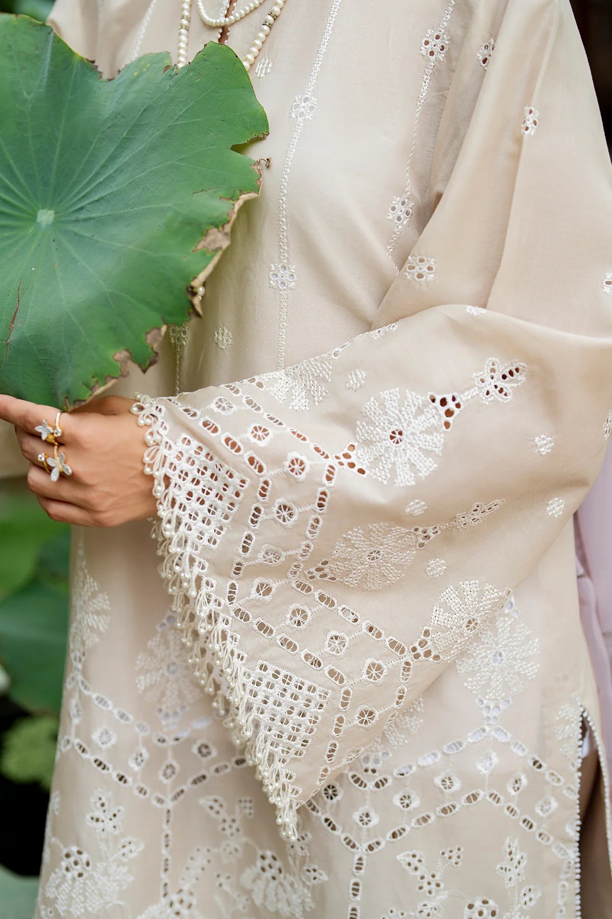 Baroque EMBROIDERED LAWN UF-4265