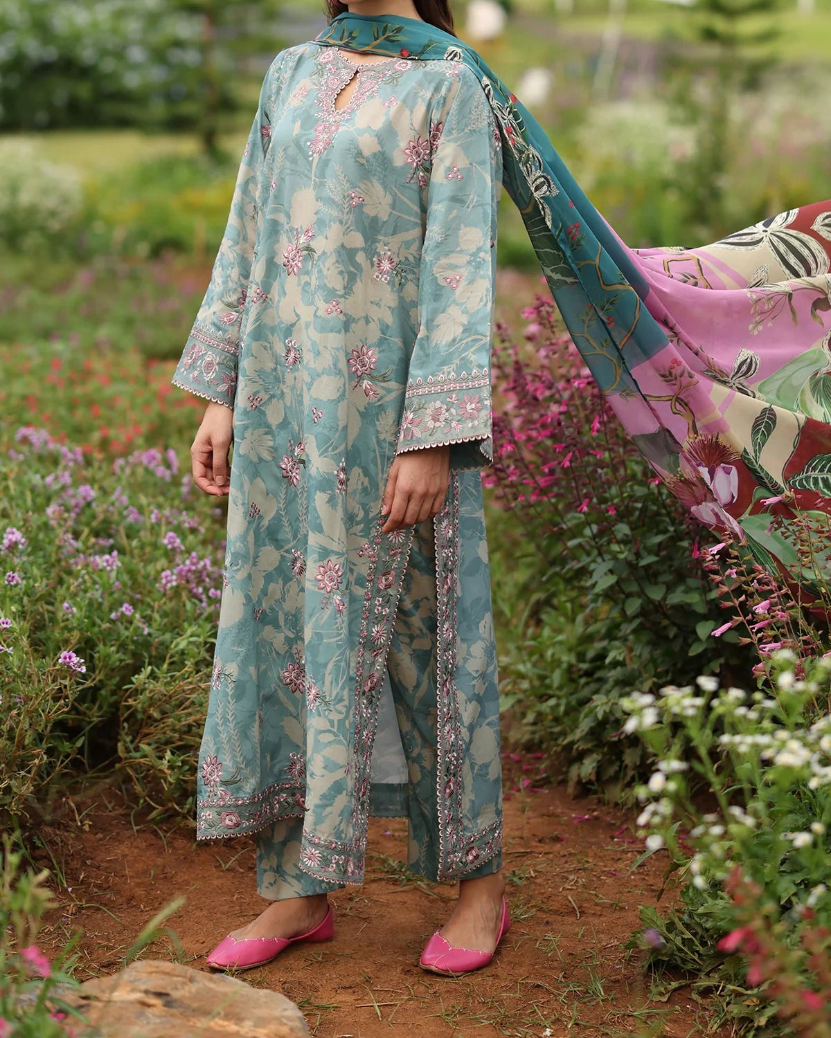 Baroque EMBROIDERED PRINTED LAWN – UF-4239